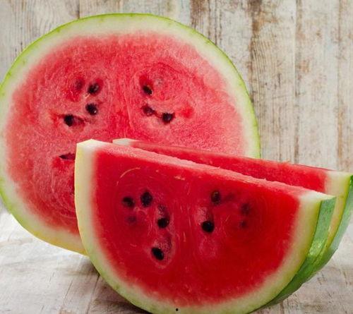 夏天吃瓜好还是吃桃好吃,西瓜与桃子，谁才是夏日消暑佳品？