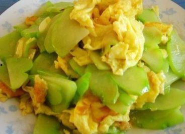 鸡蛋炒佛手瓜怎么吃,鸡蛋炒佛手瓜，简单易学的健康佳肴  第2张