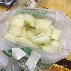 美女吃黄金蜜瓜图片,美女邂逅黄金蜜瓜的奢华瞬间