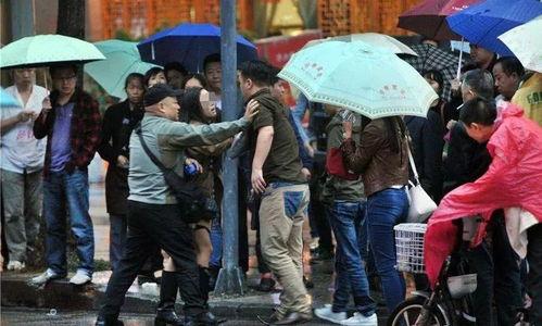 清远吃瓜兄妹事件,网络舆论下的家庭纠纷与反思