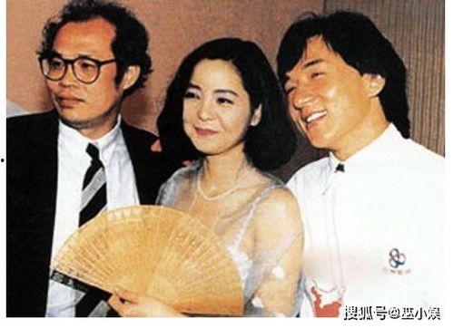 成龙吃新鲜的瓜,新鲜瓜果成美食盛宴