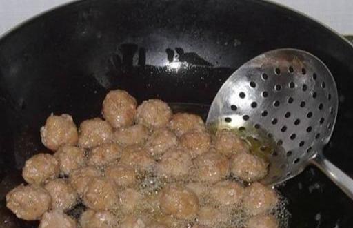 吃瓜随手扔泥  第3张